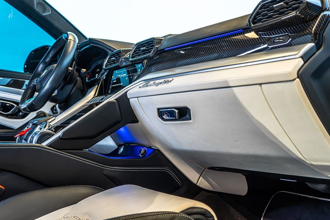 Lamborghini Urus STANDARD 2022 Lamborghini Urus | 4.0L Twin-Turbo V8 | 641 HP | Under Warranty | GCC Specs