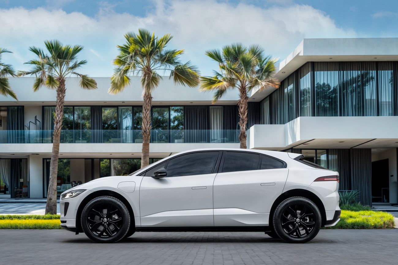 جاكوار ای بيس 2,546 P.M | 0% Downpayment | JAGUAR I-PACE SE | IMMACULATE!