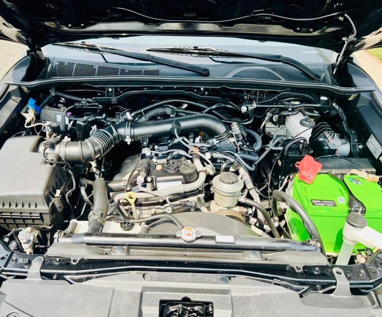 Toyota Fortuner EXR 2.7L (164 HP) Toyota fortuner V4 2.7 clean and nice