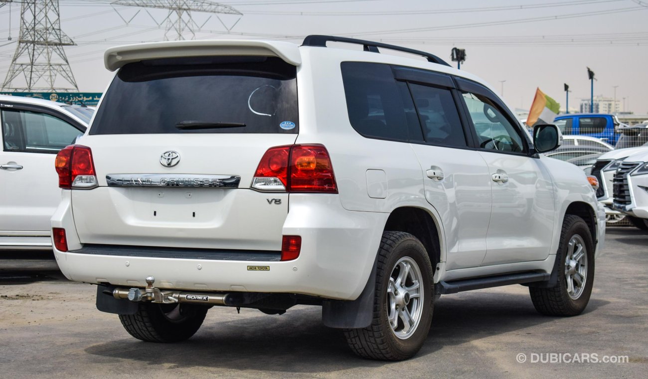 Toyota Land Cruiser V8