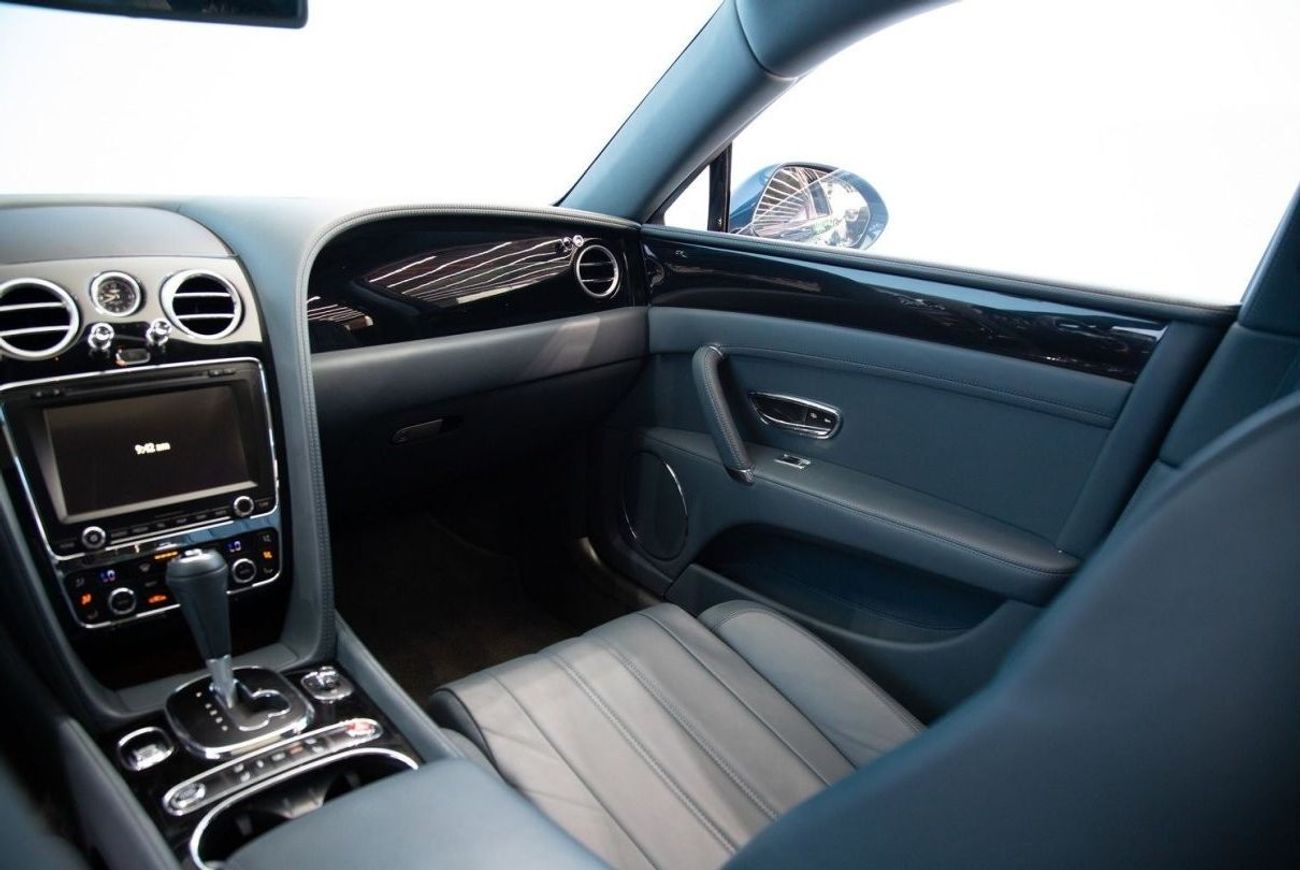 Bentley Flying Spur Bentley Flying Spur V8