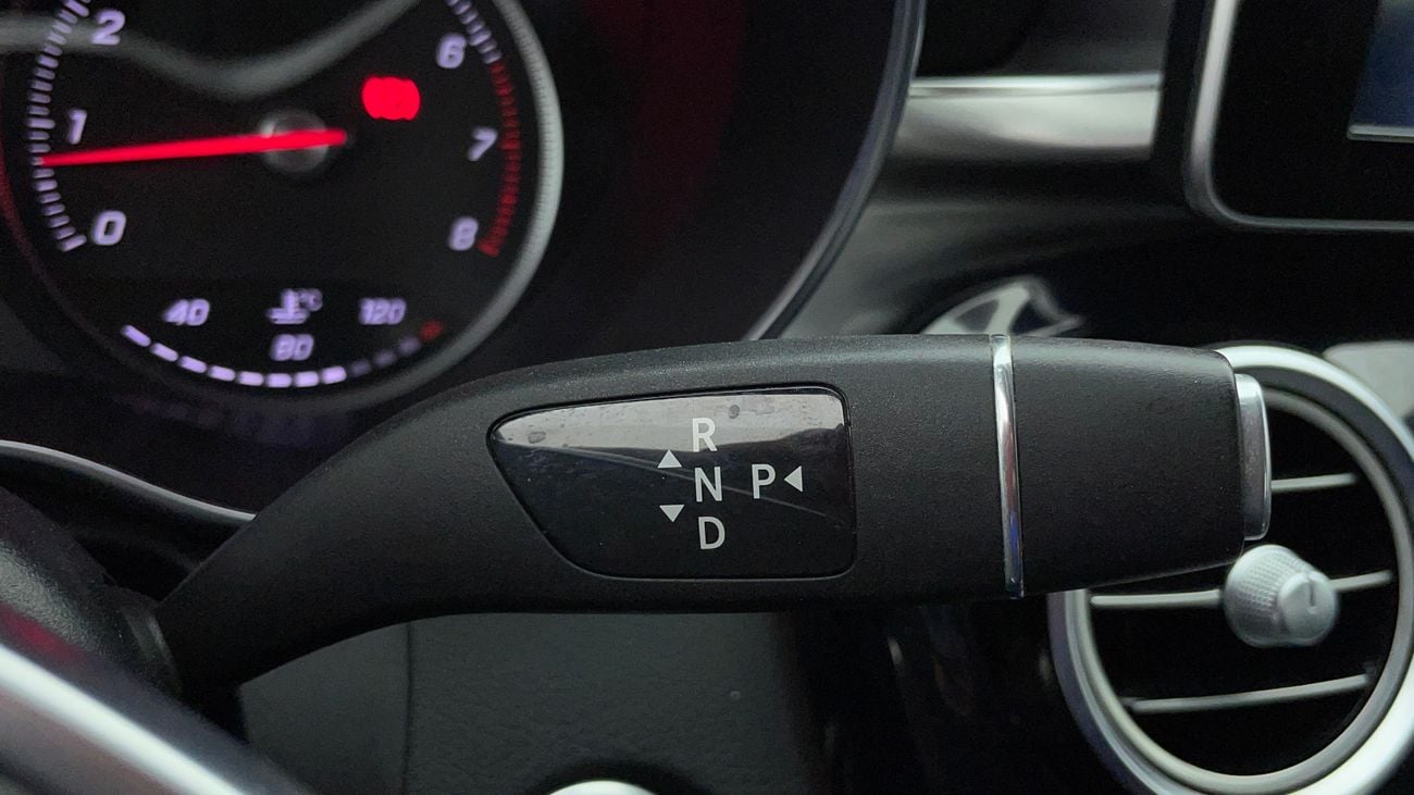 مرسيدس بنز C 200 AMG SPORT PACK 2 | بدون دفعة مقدمة | اختبار القيادة في المنزل