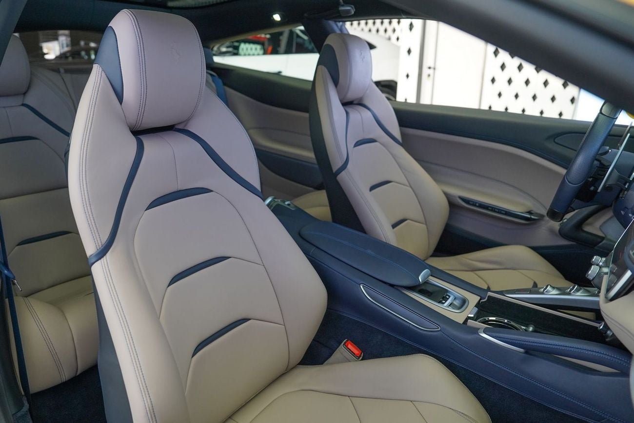 Ferrari GTC4 LUSSO T V8