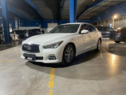 Infiniti Q50 Premium / Luxe | Guaranteed Warranty | 0 Down Payment