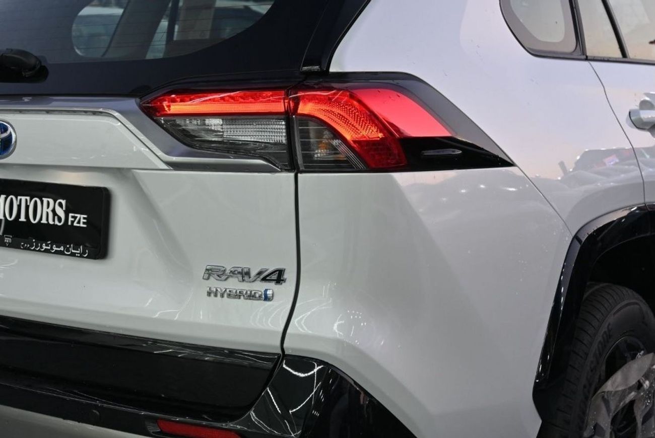 تويوتا راف ٤ Toyota RAV4 2.5L Hybrid, White, CUV, AWD, 5Doors