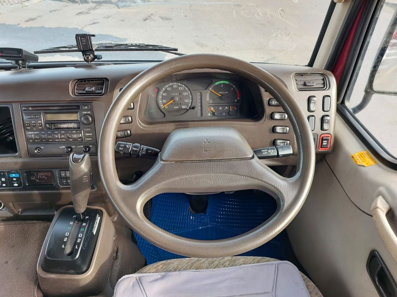 ميتسوبيشي روزا MITSUBISHI ROSA BUS RHD 1999 MODEL 4.8 L DIESEL AUTOMATIC(PM00631)