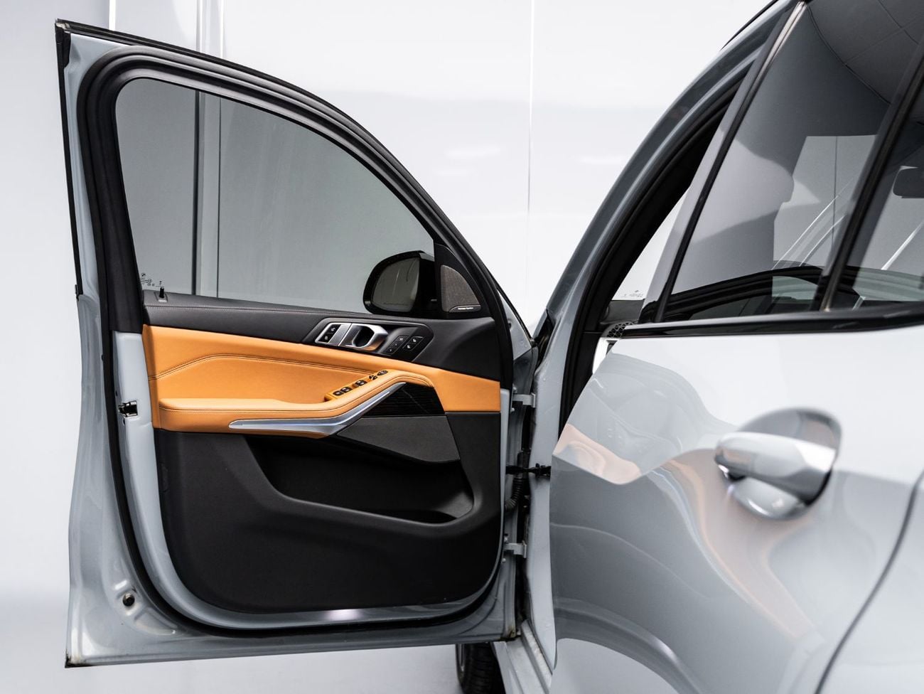 BMW X5 40i M Sport 3.0L 2024 BMW X5 xDrive 40i M Sport, 3.0 TC I6, AWD, 340bhp, 8 Speed Auto