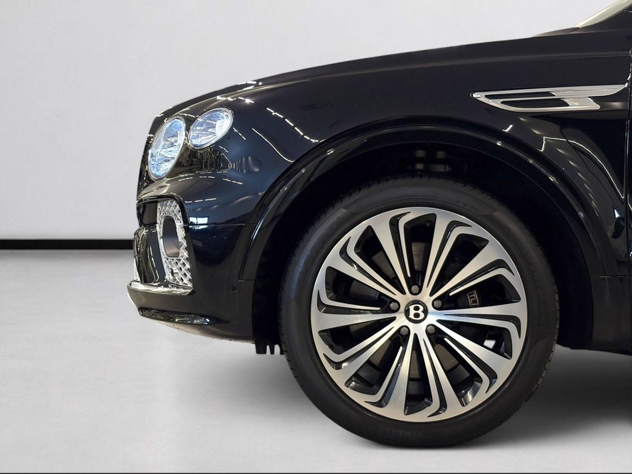 Bentley Bentayga AZURE AED 11,660 P.M | 0% DOWN PAYMENT | BENTLEY BENTAYGA AZURE FIRST EDITION | 4.0L V8 | FULL AGENCY SERV