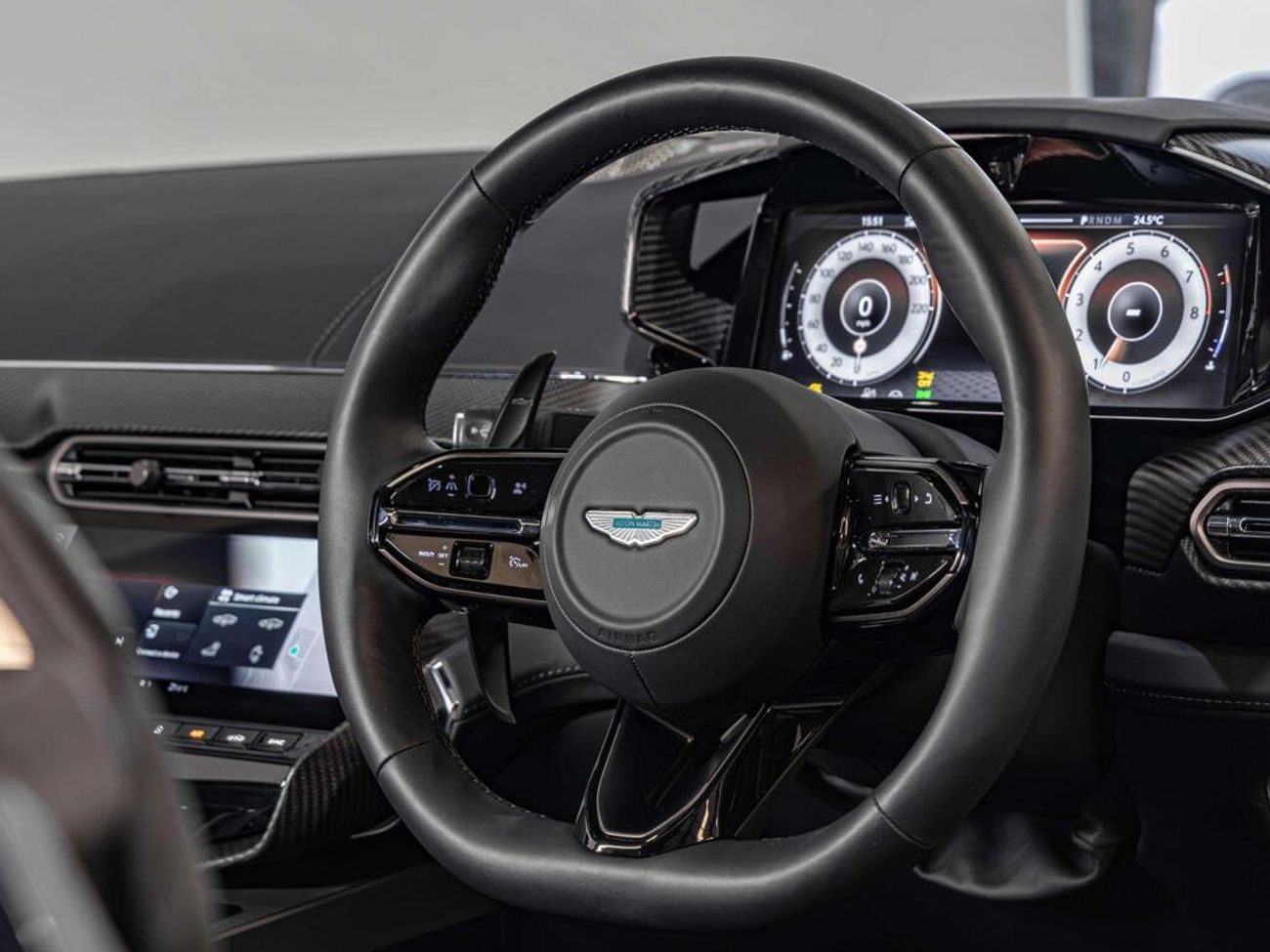 أستون مارتن فانتيج V12 Vanquish 5.2 V12 BiTurbo Auto Euro 6 (s/s) 2dr (EXPORT ONLY)