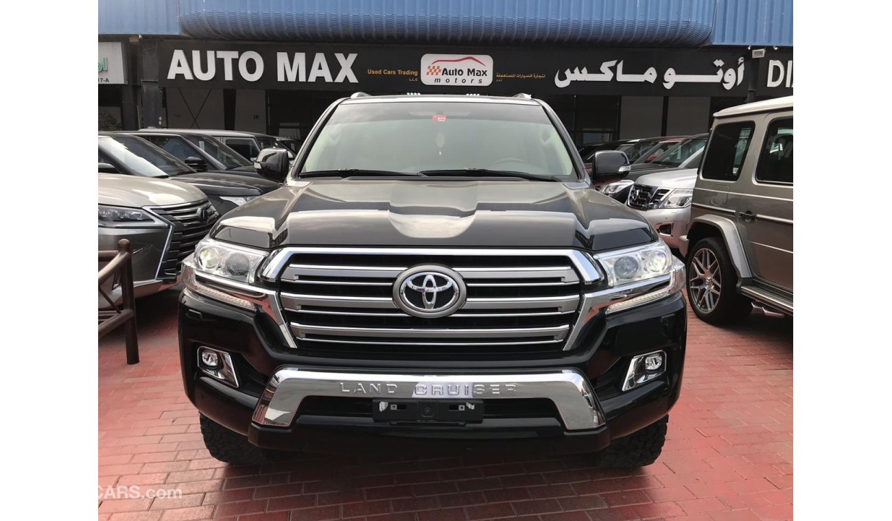 Toyota Land Cruiser LANDCRUISER GXR V8 XTREAM 2017