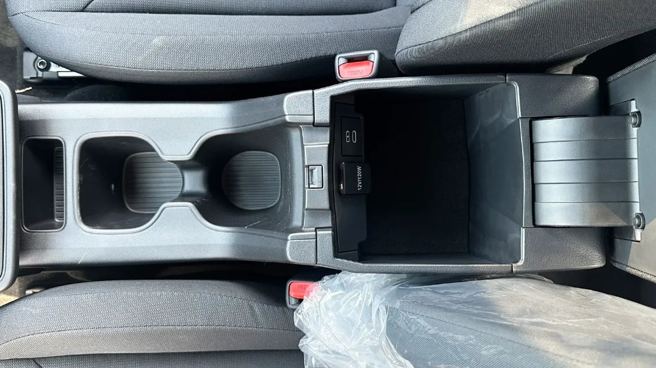 تويوتا كورولا كروس Toyota/COROLLA CROSS/TCC04 2.0L Gasoline Pioneer AT