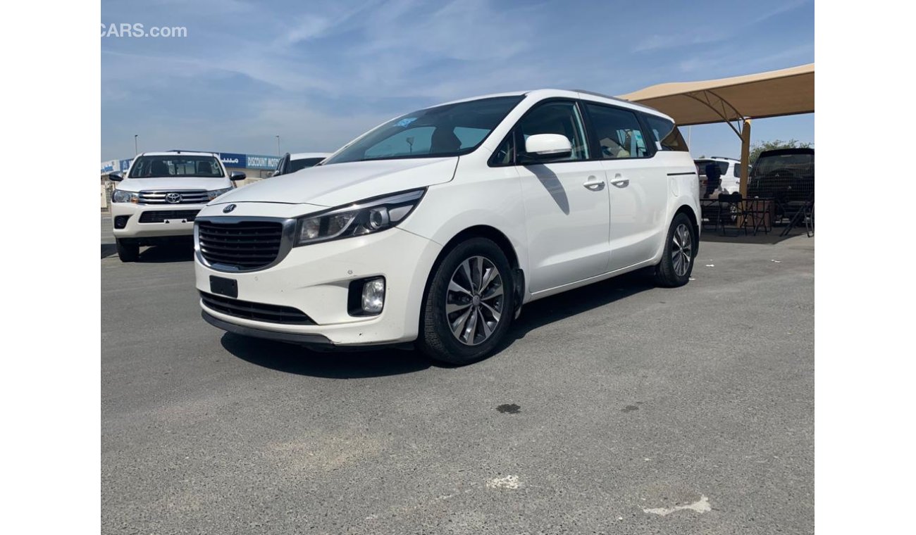 Kia Carnival 3.3  V6  2018  128400KM  73000AED WITH VAT AND CUSTOM