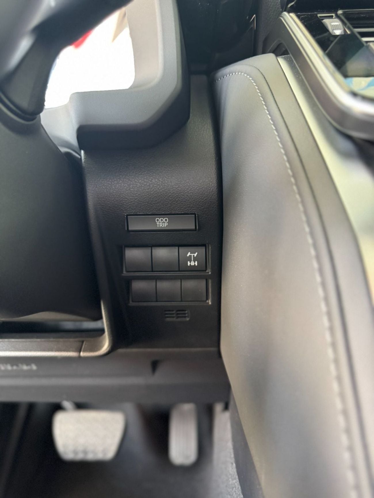 Toyota Land Cruiser 2026 GXR HIGH 4.0 V6 ** EXPORT ONLY **التصدير فقط خارج الخليج***