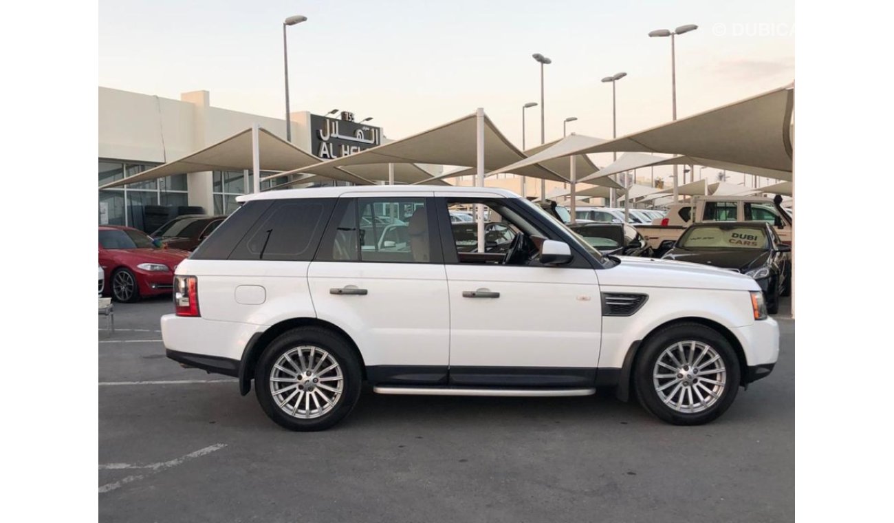 Land Rover Range Rover Sport Rang Rover sport model 2011GCC car prefect condition full option low mileage sun roof leather