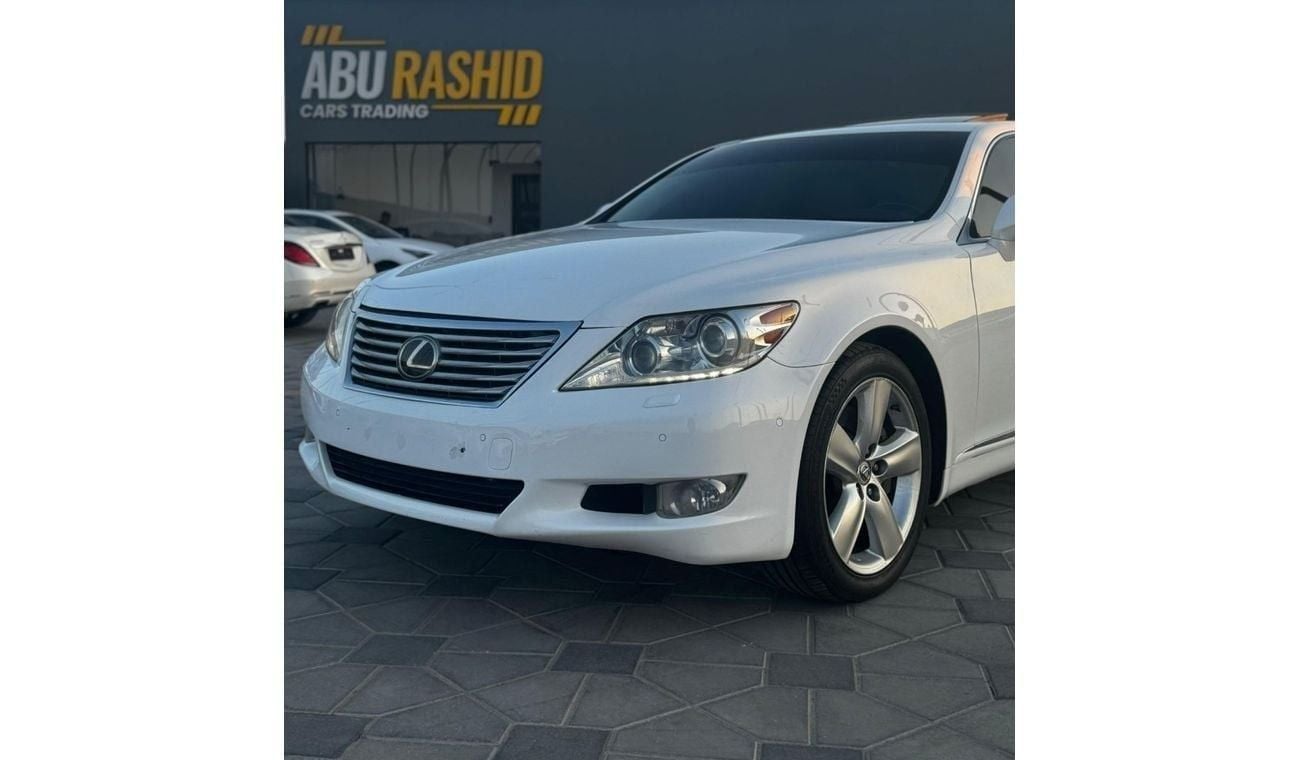 Lexus LS460 Large