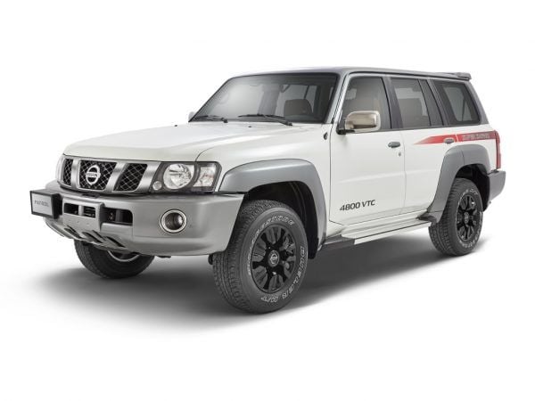 Nissan Patrol Super Safari cover - Front Left Angled