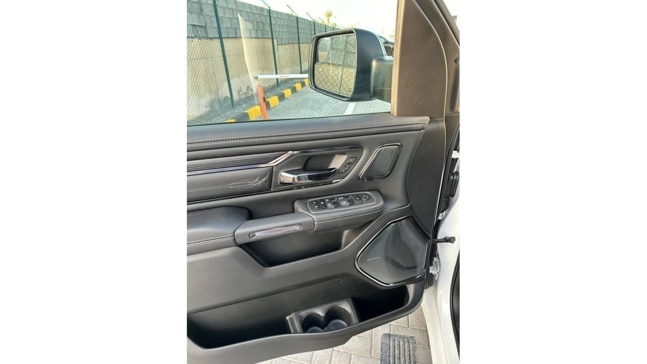 RAM 1500 5.7L PETROL V8 LIMITED AUTOMATIC TRANSMISSION