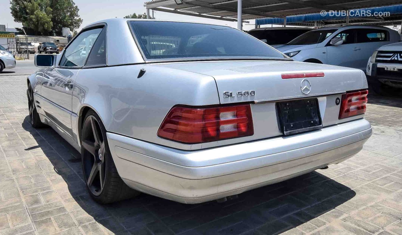 Mercedes-Benz SL 500 - Classic V8 car - perfect condition inside and out