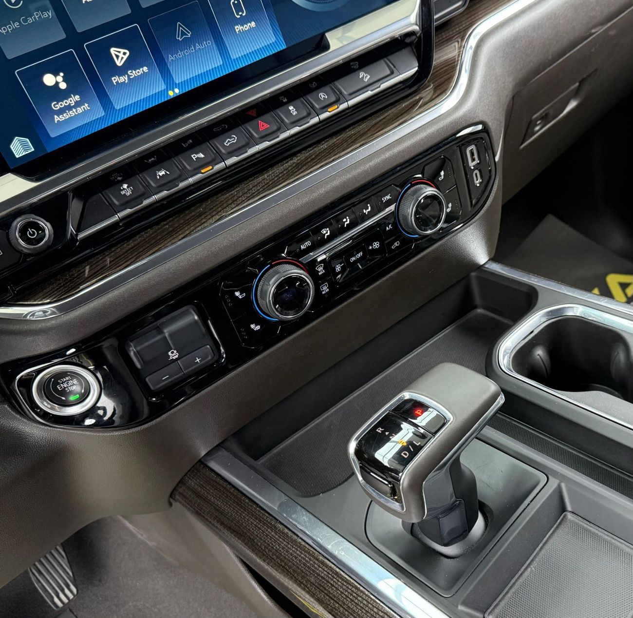 Chevrolet Silverado 2023 Chevrolet Silverado Z71 Trail Boss, Chevrolet Warranty + Service Pack, Very Low Km, GCC