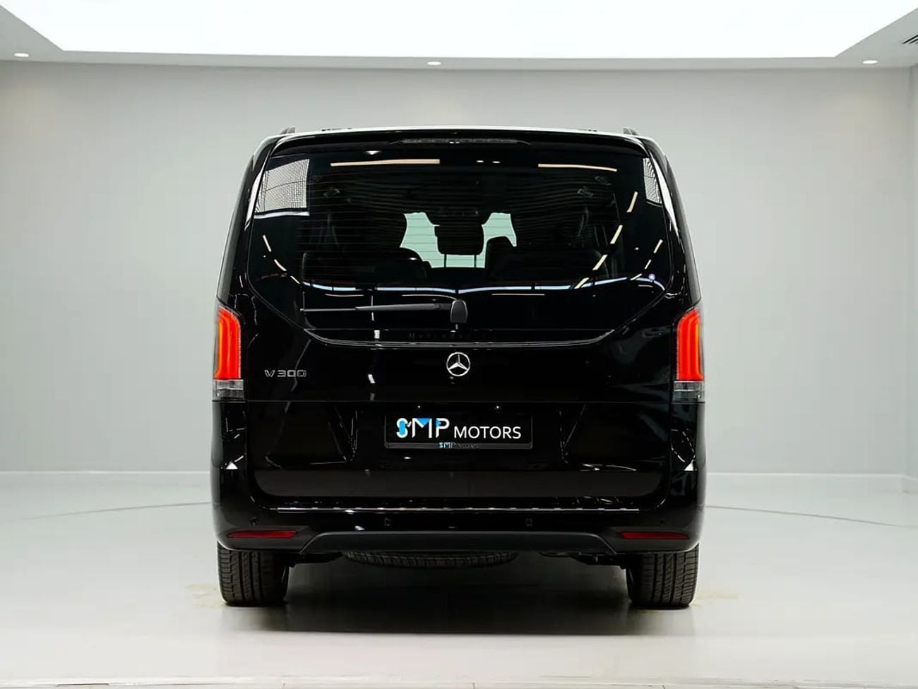 Mercedes Benz V300 AVANTGARDE Dealer WARRANTY | VIP CAPTAIN SEATS | V300 AMG