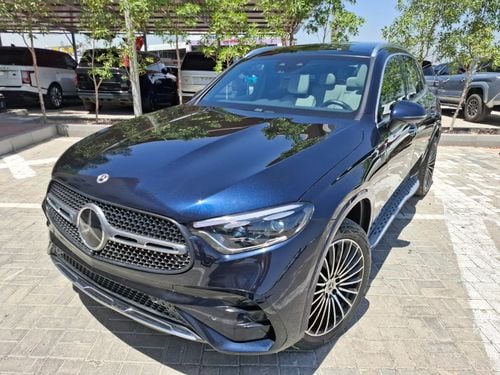 مرسيدس بنز GLC 300 مرسيدس بنز 2023 فل GLC300