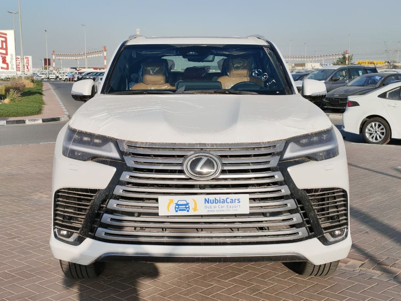 لكزس LX 700h 2026 Lexus LX700h Signature 7-Seater HEV  3.5L V6 Twin-Turbo Petrol A/T 4WD Export Only