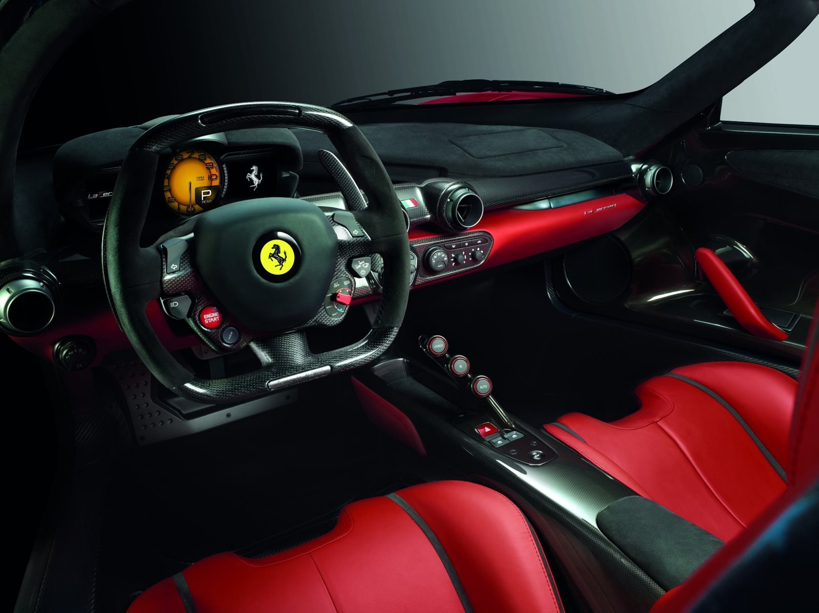Ferrari LaFerrari interior - Cockpit