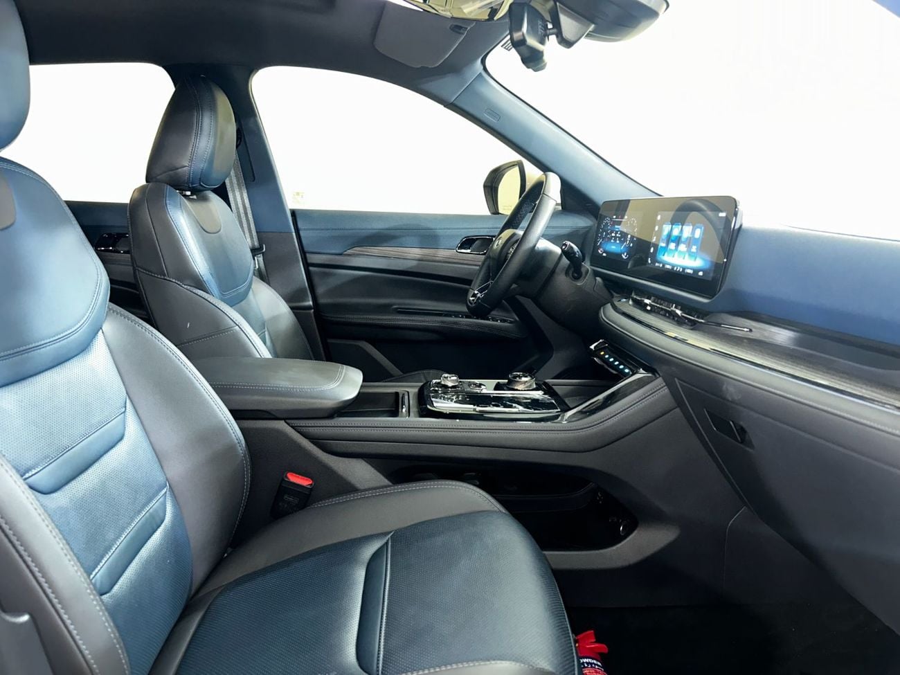 فورد تيريتوري TITANIUM PLUS TECH PKG /TER4224 /AL TAYER MOTORS /AL QOUZ SHOWROOM
