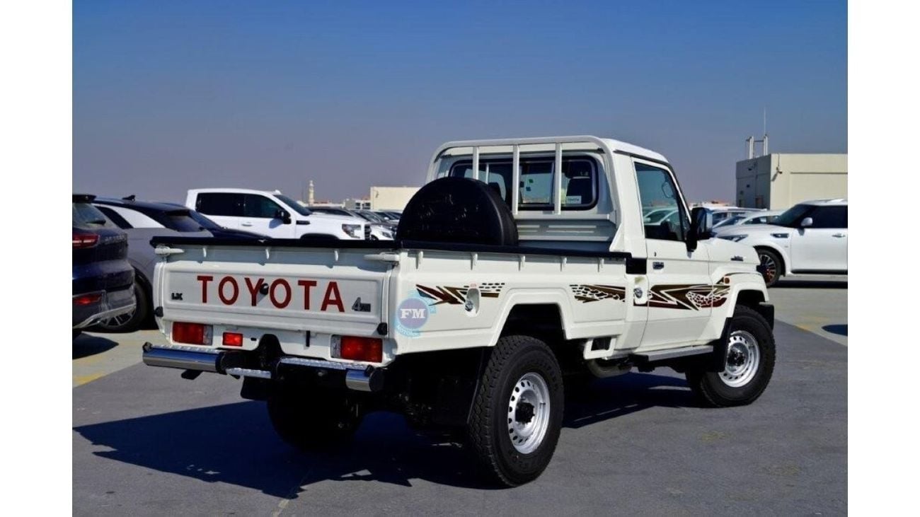 Toyota Land Cruiser Pick Up 79 Single Cab DLX 2.8L Diesel