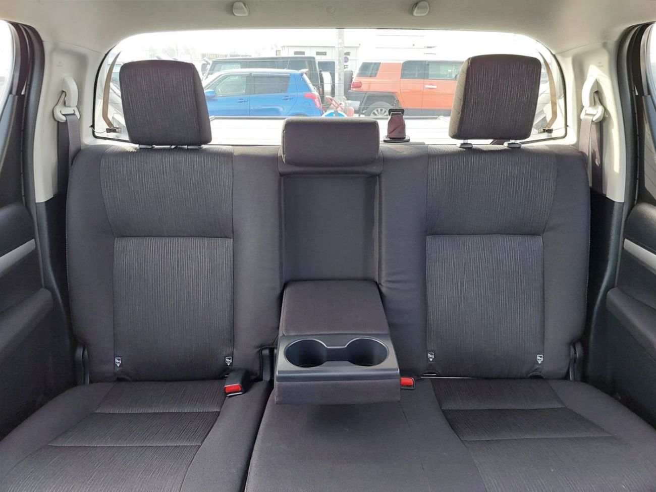 Toyota Hilux (RAMADAN OFFER) TOYOTA HILUX PICKUP RHD 2023 MODEL 2.8 L DIESEL AUTOMATIC(PM81485)