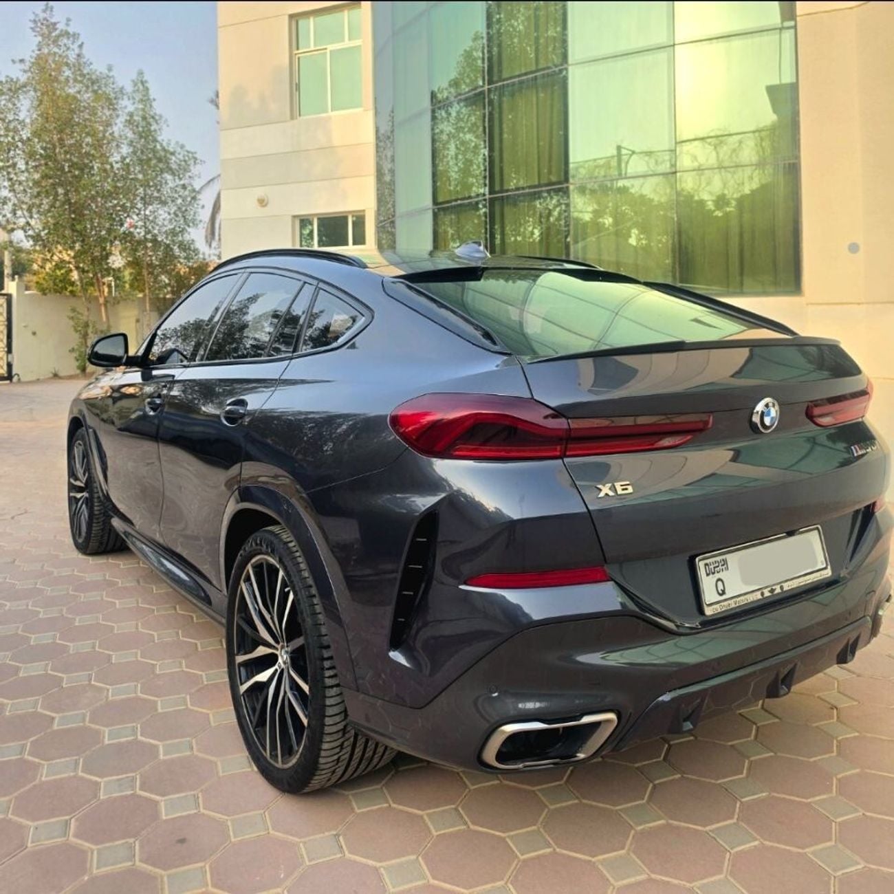 بي أم دبليو X6 M 50i M50i 4.4L