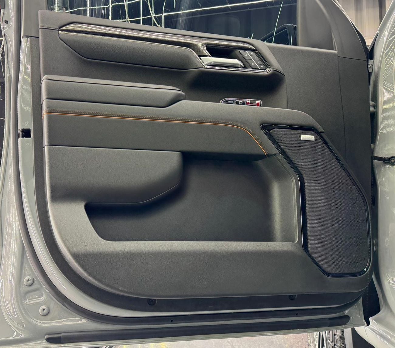 جي أم سي سييرا AT4,6.2L V8 Petrol Engine