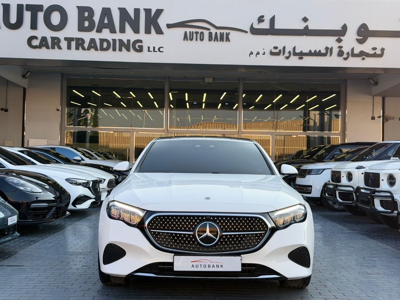 مرسيدس بنز E200 2.0L
