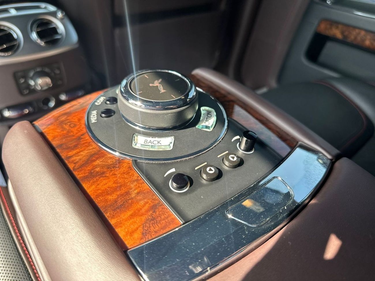 رولز رويس جوست Rolls Royce Ghost 2019 Korean Specs