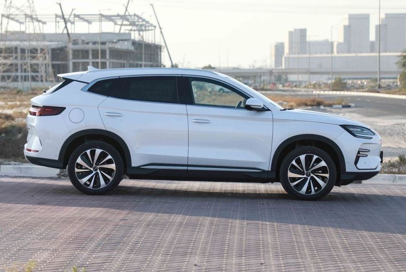 بي واي دي سونغ بلس 2024 BYD SONG PLUS HONOR CHAMPION FLAGSHIP - WHITE inside GREY & BLUE | Export Only