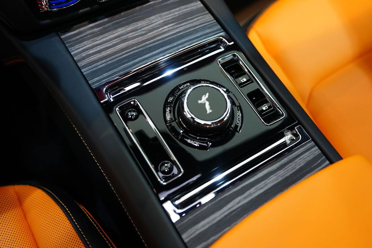 Rolls Royce Spectre Two-Tone Interior, Bespoke Audio, Starlight, Dealer Warr + Serv!!