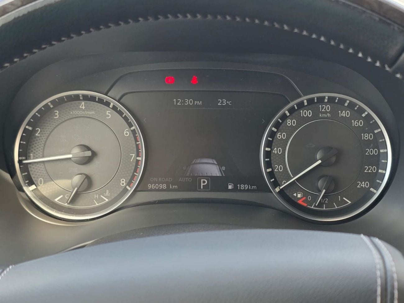 Nissan Patrol SE Platinum City 4.0L 2022 GCC LOW MILEAGE SINGLE OWNER IN MINT CONDITION