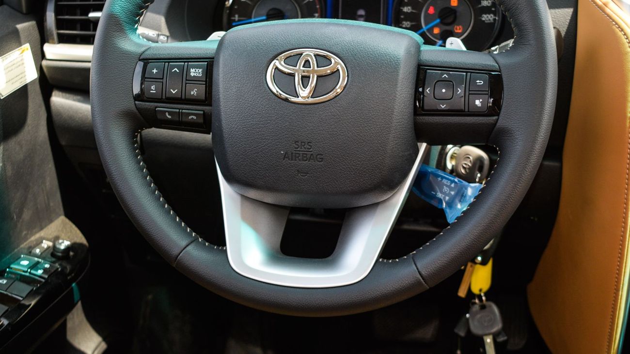 Toyota Fortuner ECT0026 - Toyota Fortuner 4.0L Petrol Auto 4wd V6 White