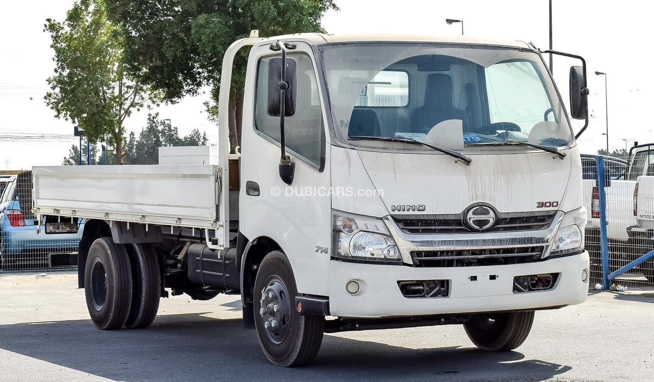 Hino 300 714 	CARGO 2020 WHITE COLOR 3 SEATS MANUAL TRANSMISSION TRUCK 4 CYLINDER DIESEL ONLY FOR EXPORT