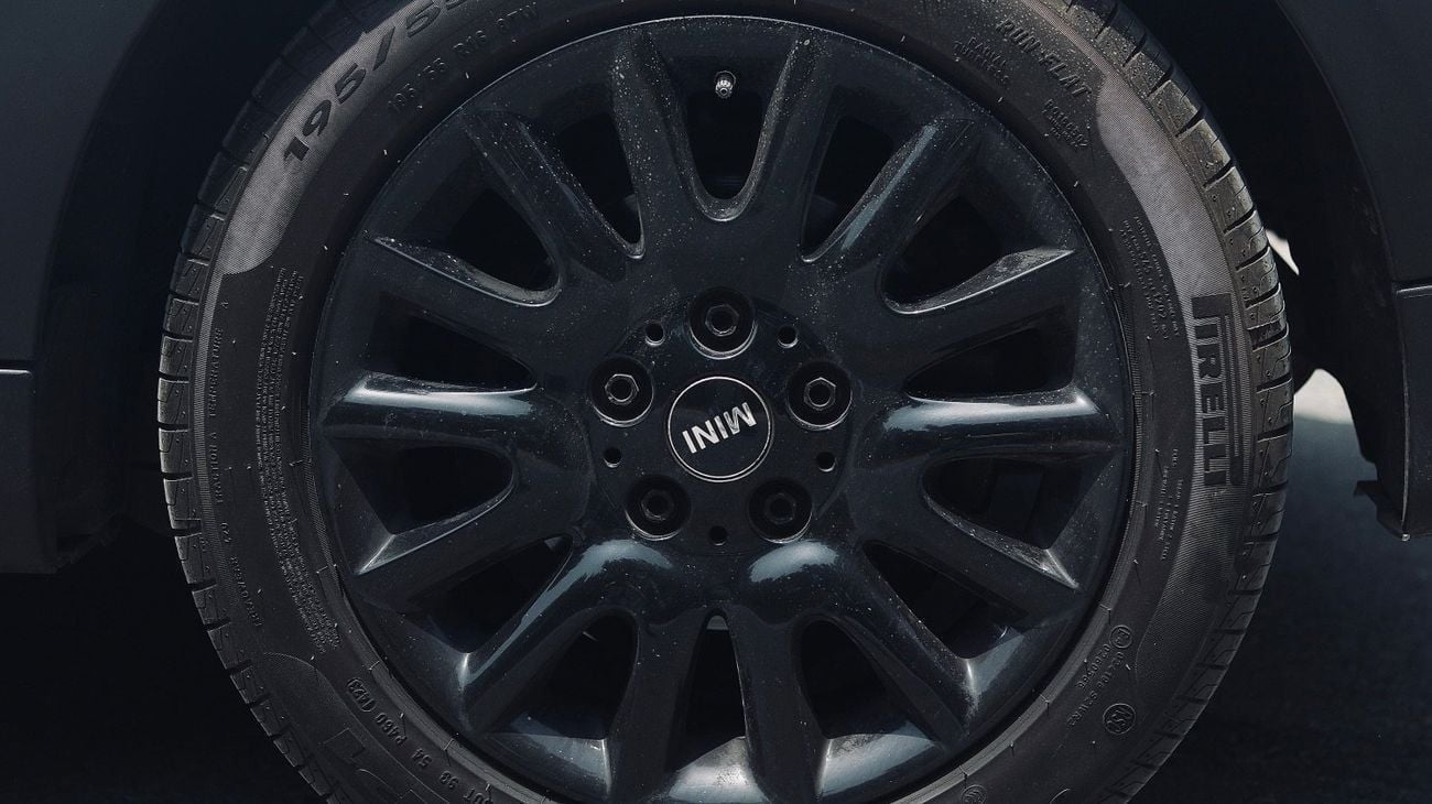 ميني كوبر STD 1.5L (4 Seater)