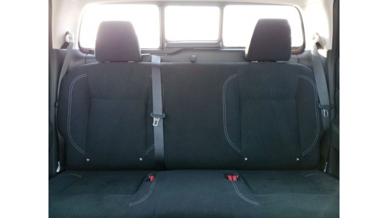 Nissan Navara NISSAN NAVARA RIGHT HAND DRIVE (PM909)