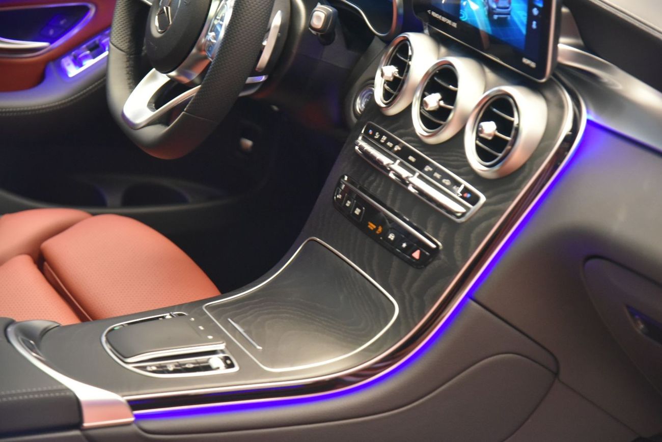 مرسيدس بنز GLC 200 SUV 4MATIC | خمس سنوات ضمان