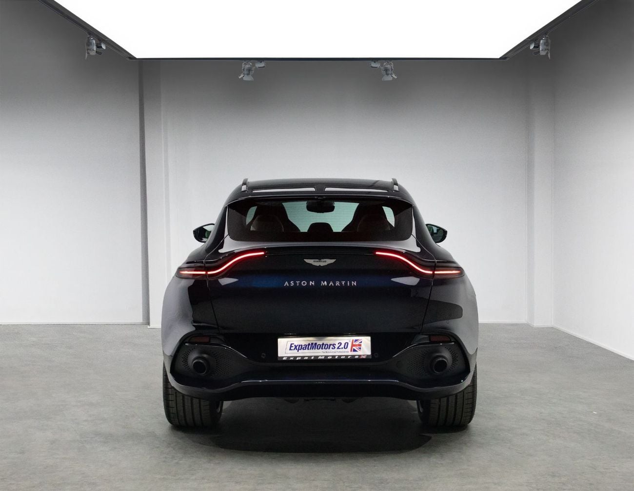 أستون مارتن DBX 1913 Edition