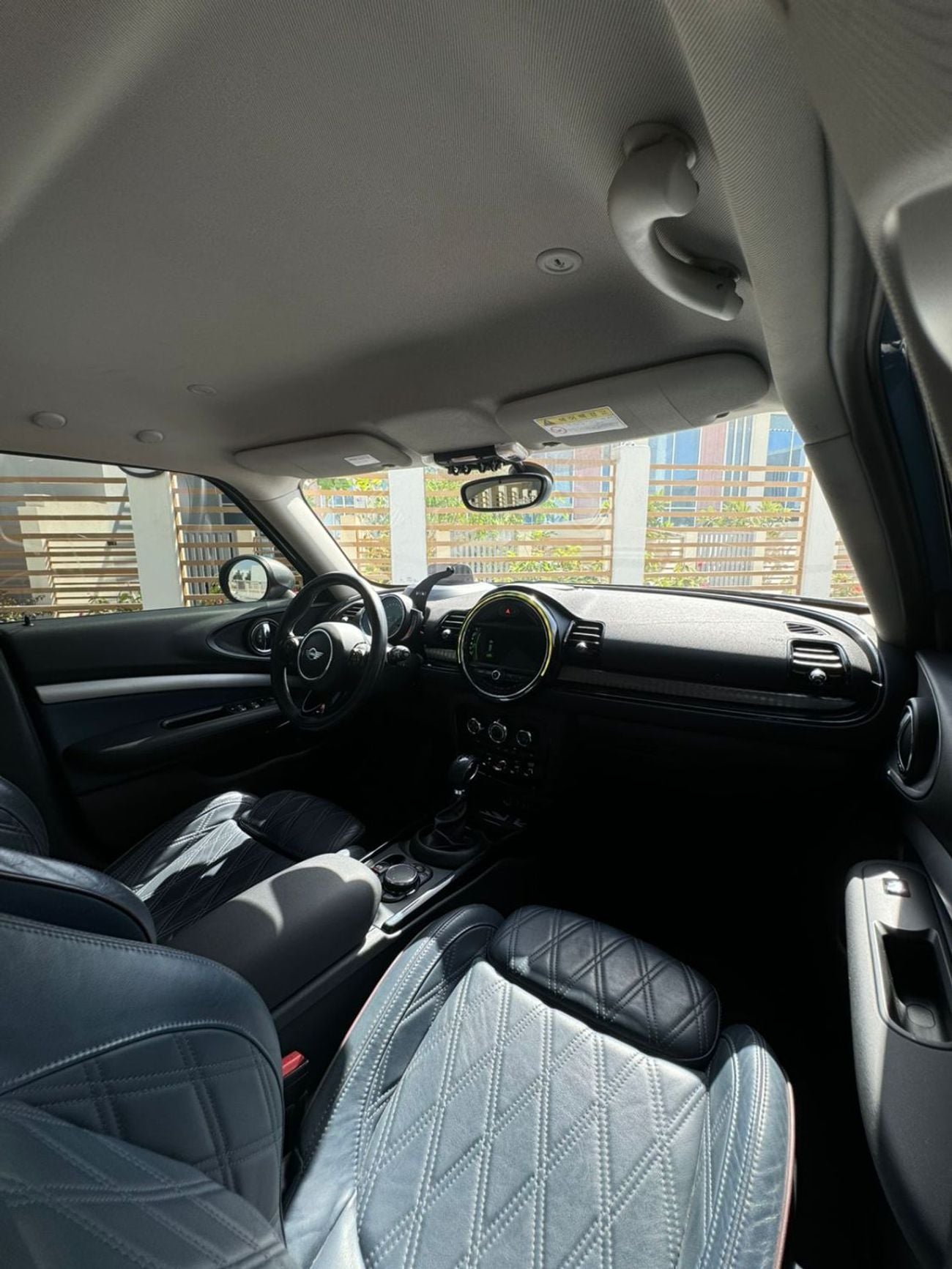 ميني وان كلوب مان