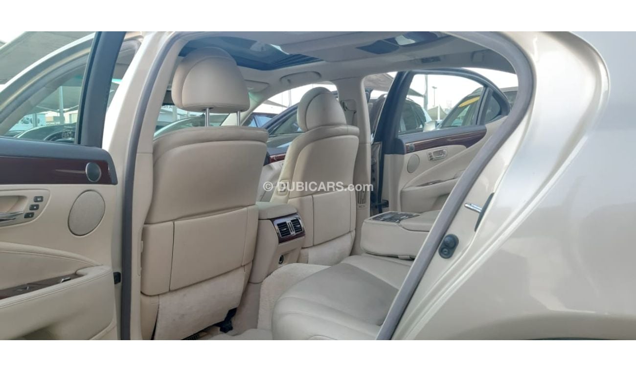 Lexus LS460 Gulf - Full Ultra - Manhole - Leather - Massage Chairs - Rings - Cruise Control Sensors in excellent