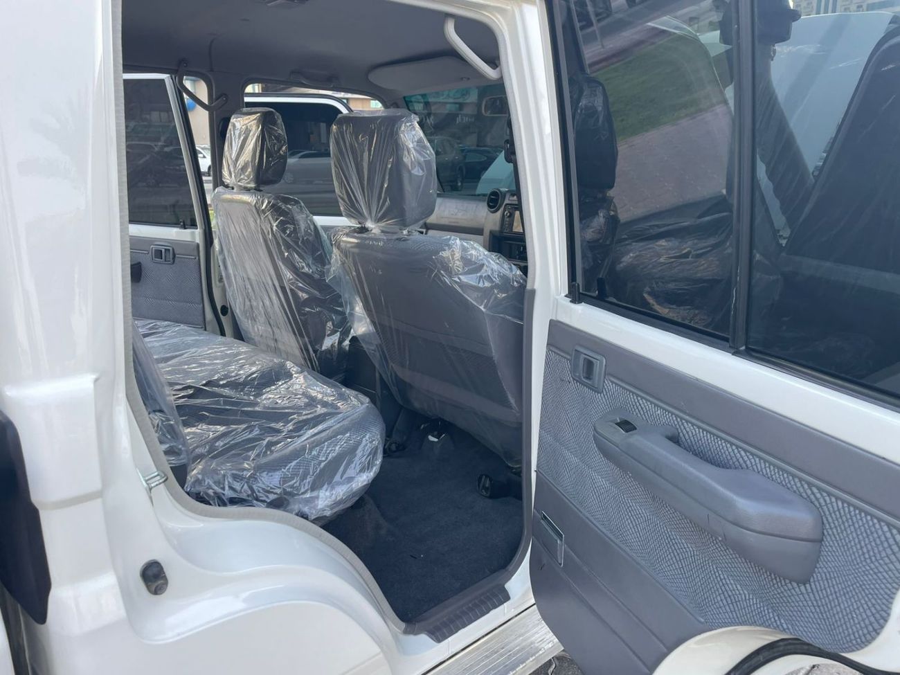 Toyota Land Cruiser Pick Up FACE LIFTED TO 2024 ,DIESEL 4.5 LITER ,RIGHT HAND DRIVE ,2018 MODEL