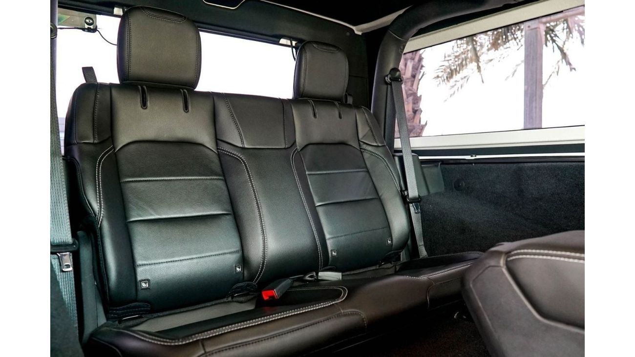 Jeep Wrangler Sahara