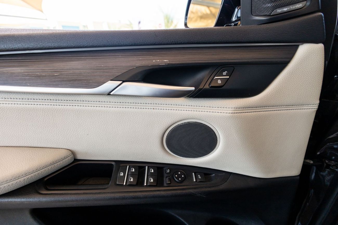 بي أم دبليو X5 50i Exclusive 4.4L (5 Seater)