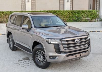 تويوتا لاند كروزر GXR 2023 DIESEL TWIN TURBO GCC IN EXCELLENT CONDITION