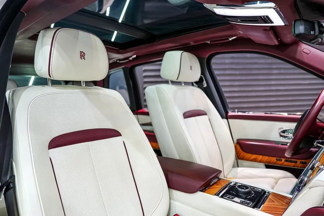Rolls-Royce Cullinan Bespoke Audio, Rear-Seat Entertainment, Dealer Warranty Till 29/03/2026!!